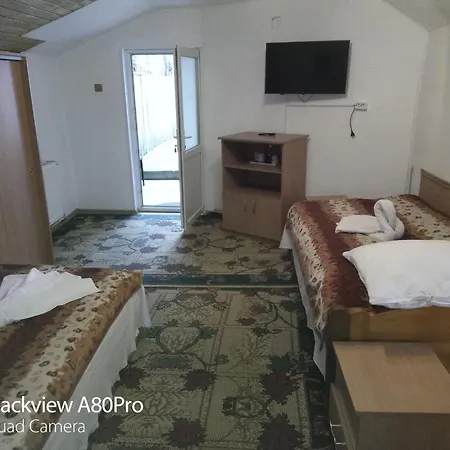 Pensiunea Irina 1 Si 2 Zărneşti