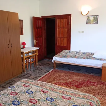 Pensiunea Irina 1 Si 2 Zărneşti