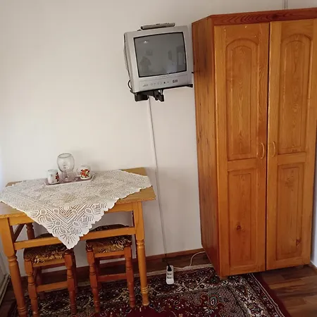 Pensiunea Irina 1 Si 2 2* Zărneşti
